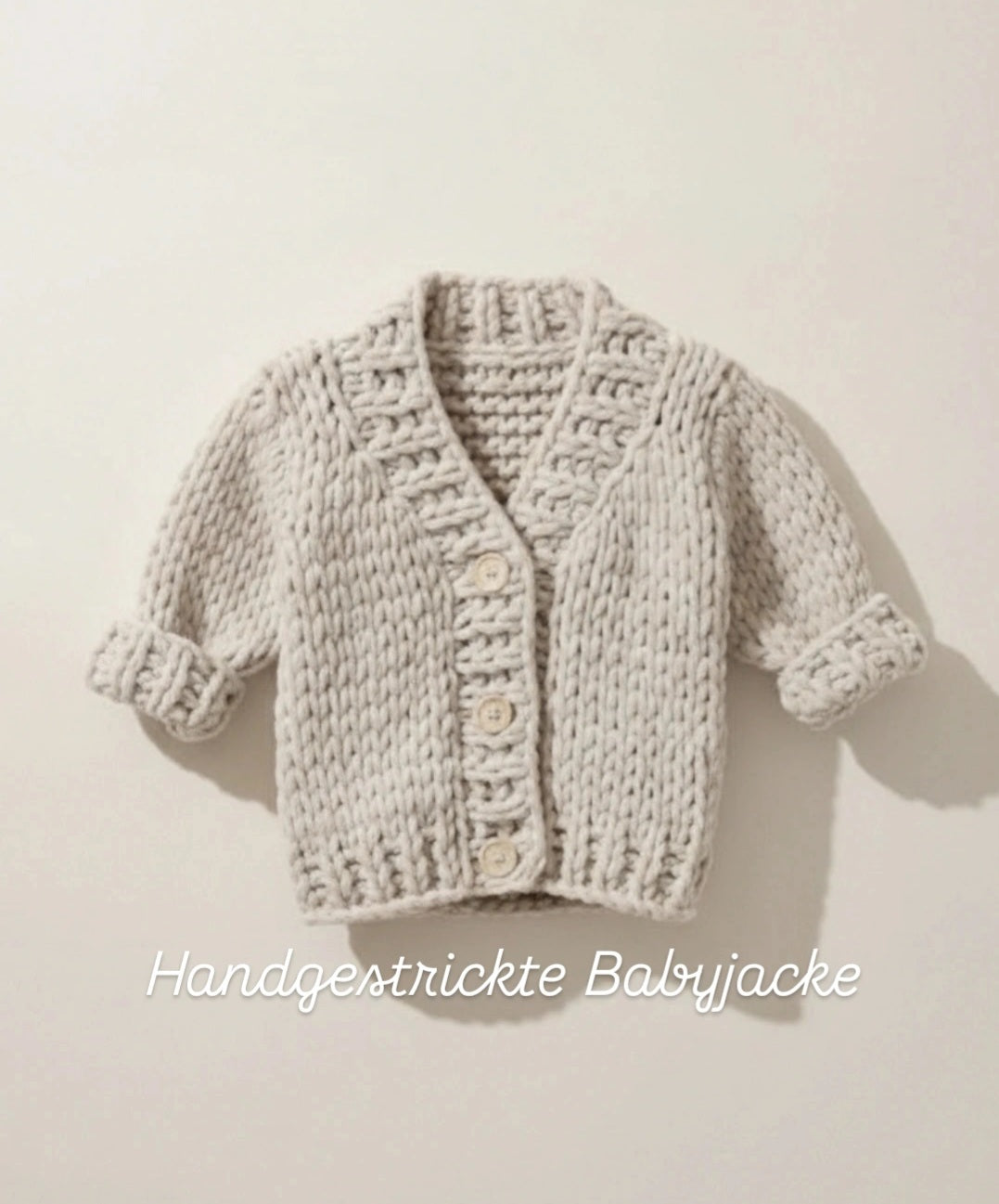 Handgemachte Baby-Strickjacke aus Chenillegarn | Cardigan für Neugeborene